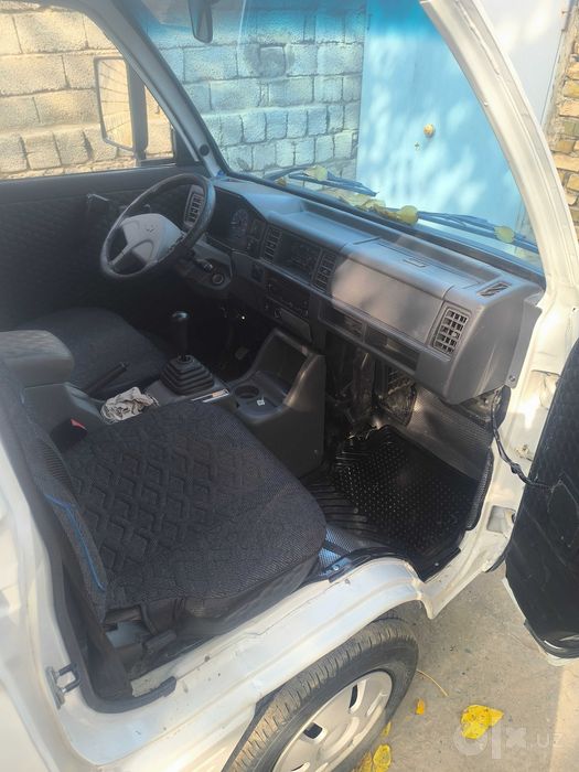 Chevrolet Damas deluxe