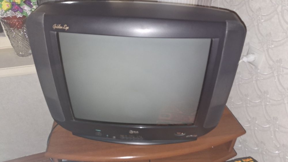 продаётся цветной телевизор