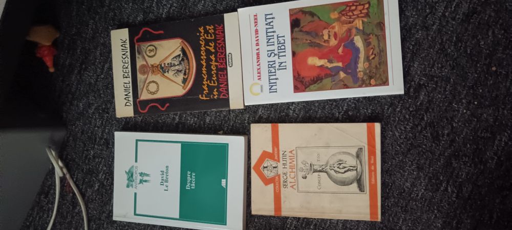 Lichidez biblioteca cu cărți de filosofie etnologie antropologie