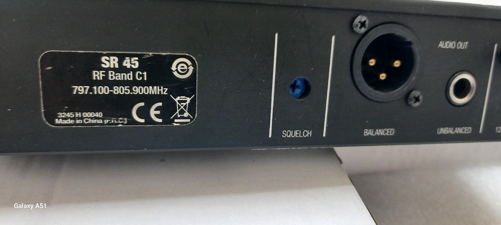 Продавам инструментално  дистанционно Akg PT45