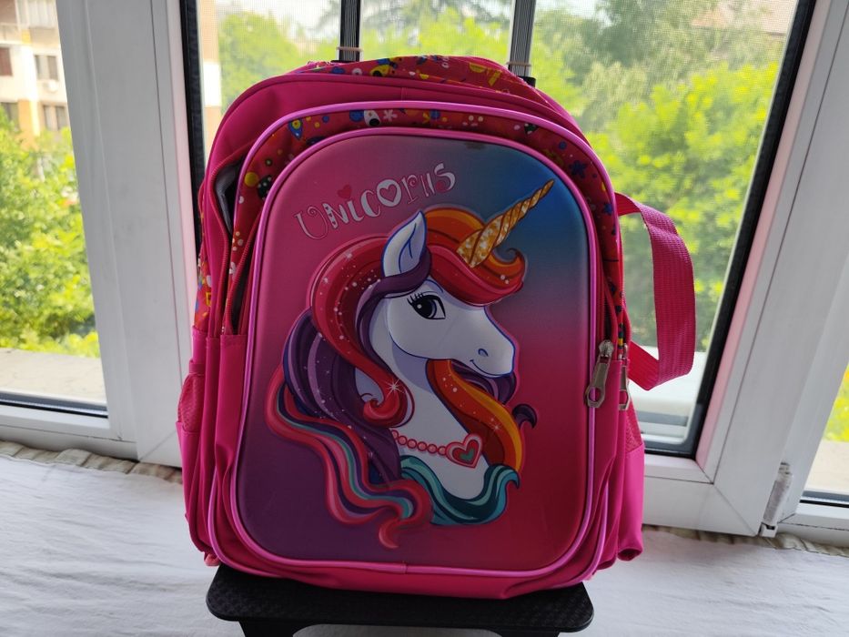 Ученическо куфарче-рсница на колелца с еднорог