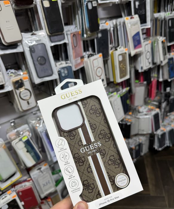 Iphone 16 pro max Оргинален калъф на GuesS