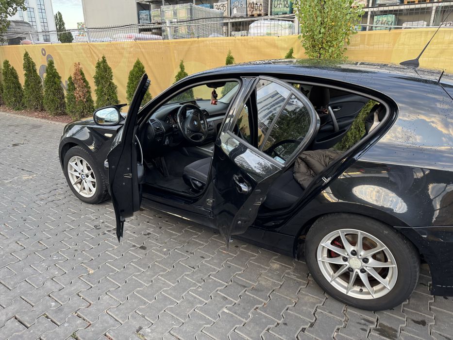 Bmw Seria 1 E87 Facelift 2.0 benzina aspirat natural full