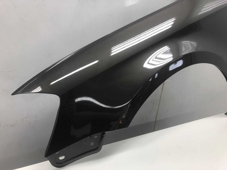 Aripa Fata Stanga VW Passat B7 An 2011-2014 (LA8X (Maro))