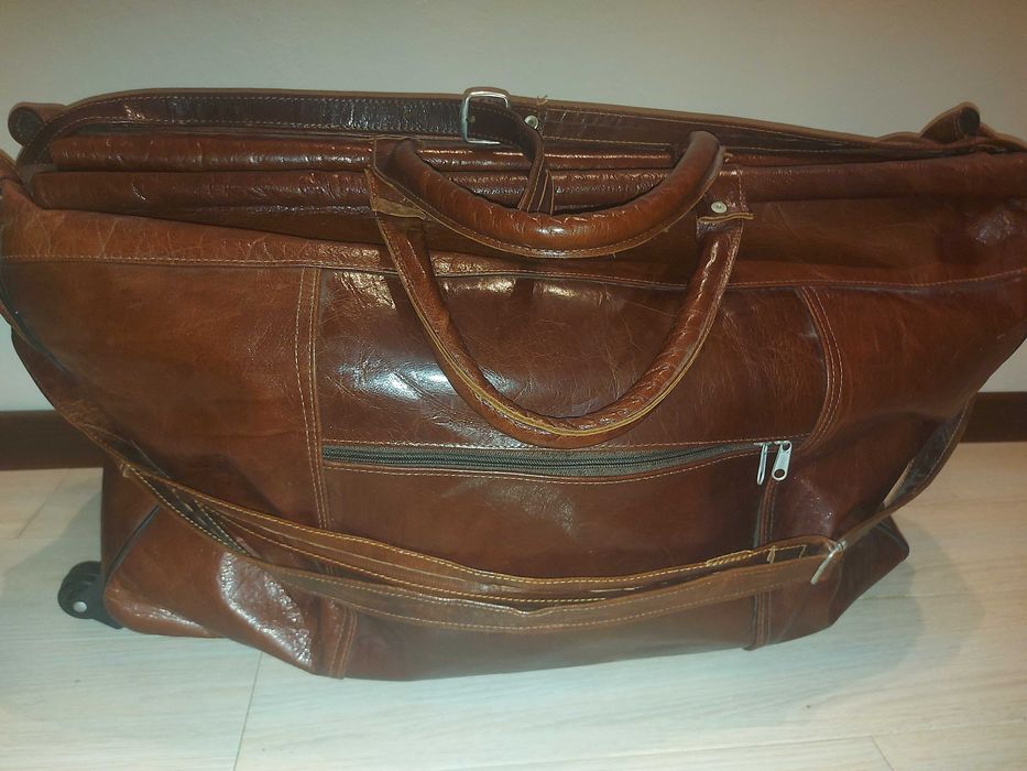 Geanta de voiaj din piele vintage ,noua fara eticheta