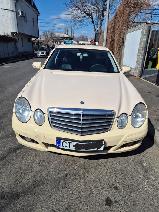 MERCEDES-BENZ E-Class 2009