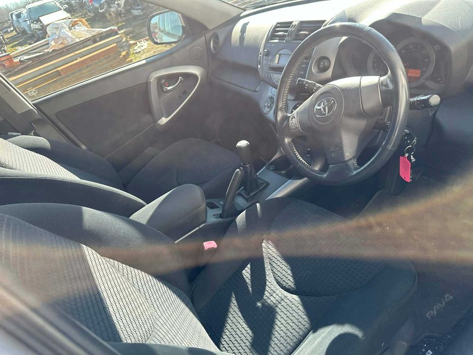 На Части Toyota RAV4 2 0 бензин 150  151  152 кс