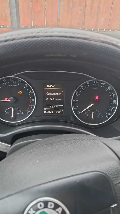 Vând Skoda Octavia 2