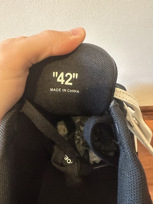 Off-White Out of Office “OOO” Low Tops Black White
