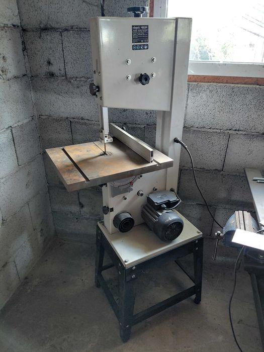Fierăstrău cu Bandă scheppach hbs 300