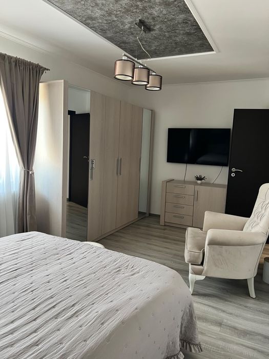 Apartament 3 camere – direct de la proprietar | 2 locuri de parcare 92 mp