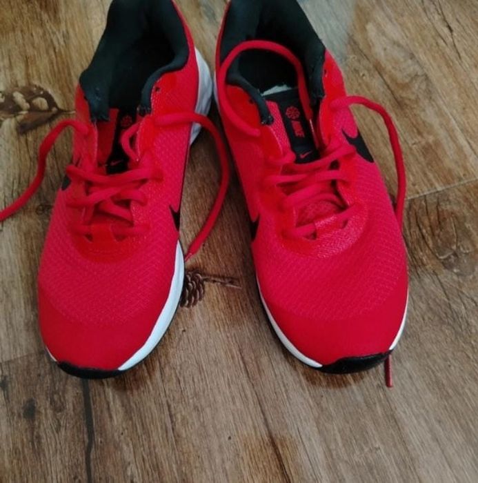 Adidași Nike sport damă/copiii mărime 37,5