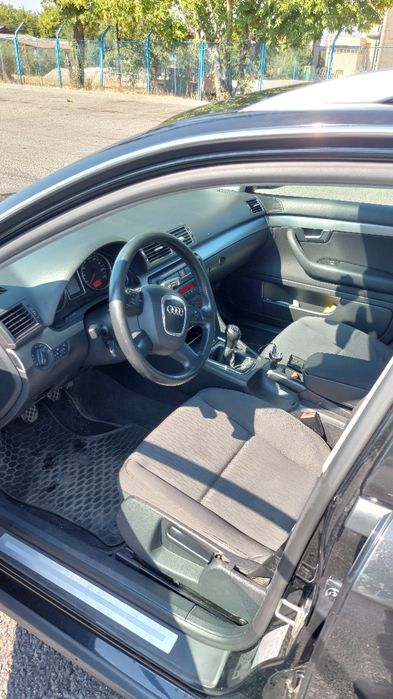 AUDI A4 B7 140cp