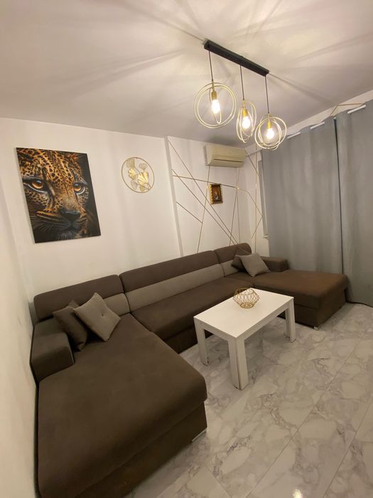 Продава се Четиристаен апартамент в Варна, ВИНС - 80 кв.м за 1530 €/кв.м - Снимка #1