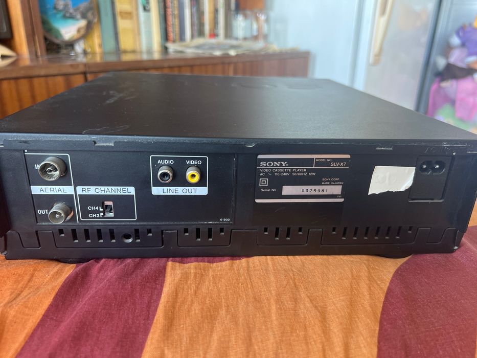 Sony VHS Video Cassette Player SLV-X7 (Made in Japan)