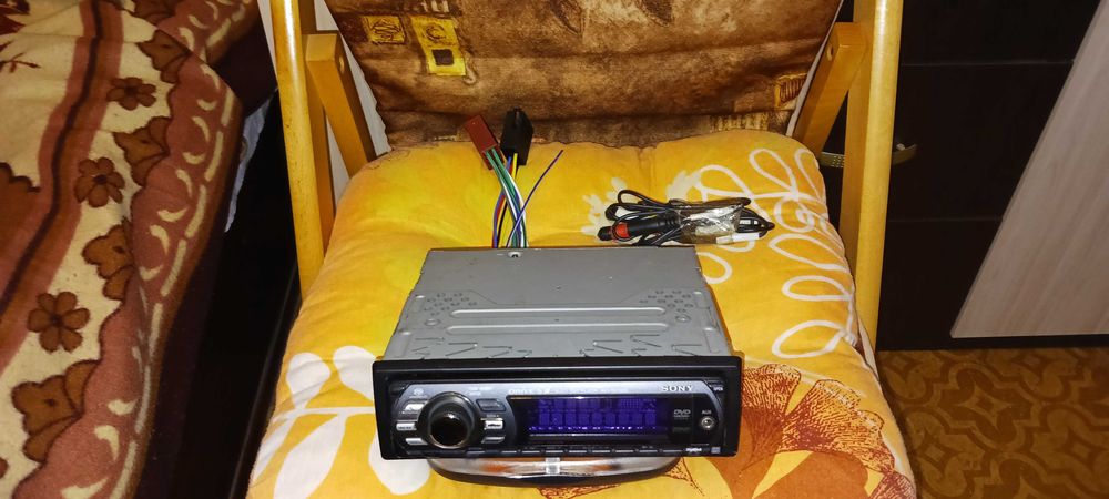 Аудио и видео плеър за автомобил. Sony - mex - dv 1000