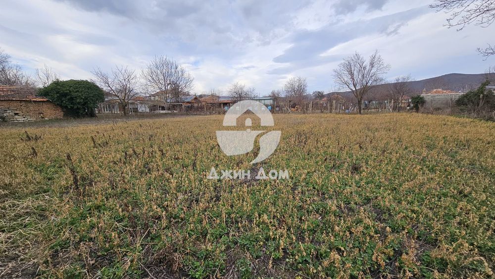 Продава се Къща в с. Гюльовца, Област Бургас - 80 кв.м за 1063 €/кв.м - Снимка #1