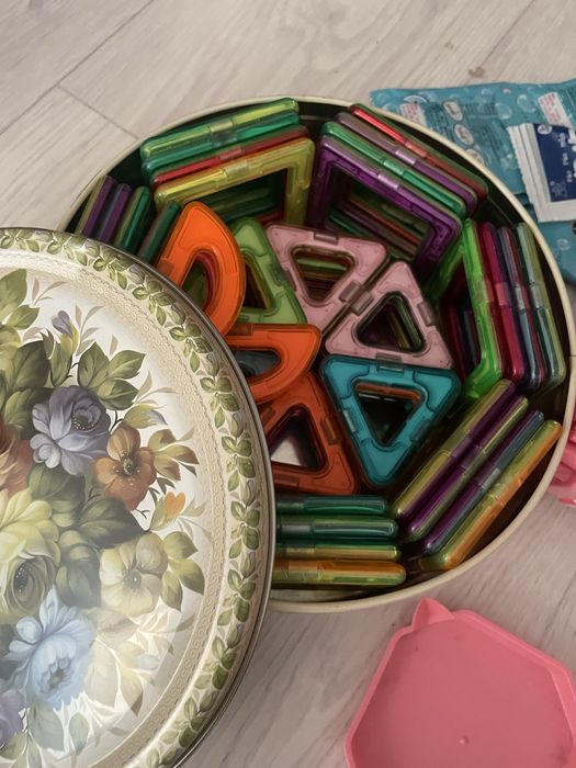 Комплект игр и пузыри