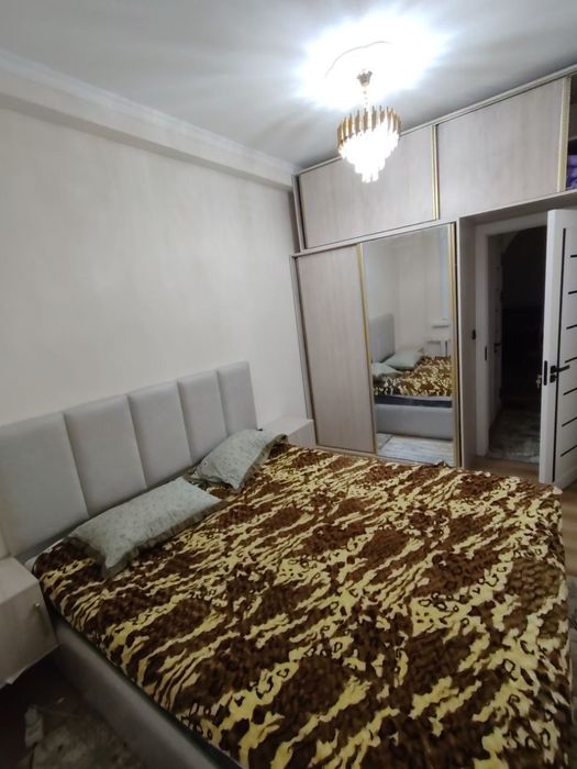 Srpchni sotiladi Uch tepa tumani vatan mfy 24 mavze 44 uy 51 kvartira.