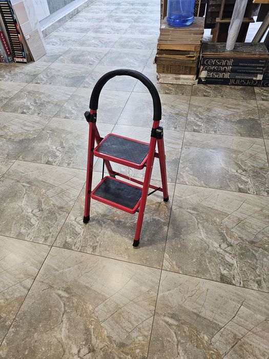 Стремянка  2х ступеньки