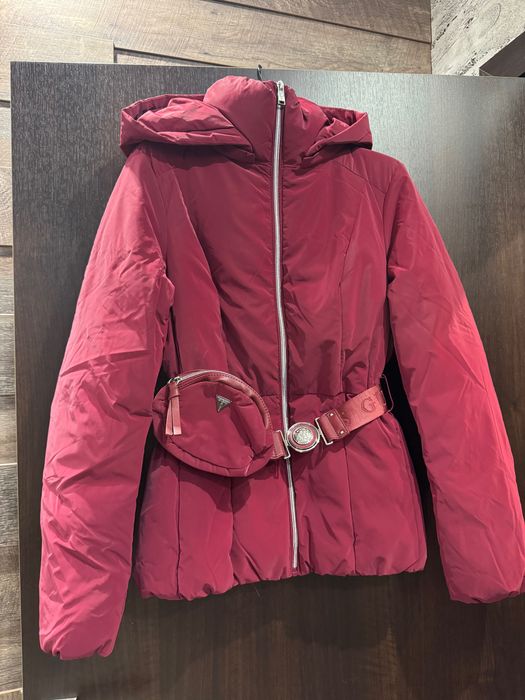 Дамско зимно яке Guess Bella