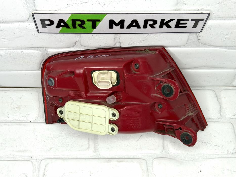 Десен външен стоп AUDI A8 D4 4H0945096A