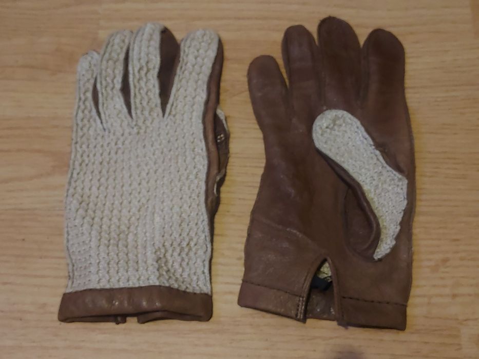 Mănuși din piele și imitație piele