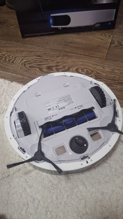 Продам Робот пылесос