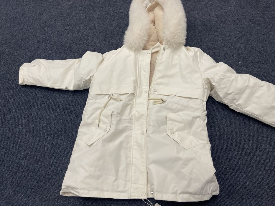 Ақ түсті қыстық Куртка