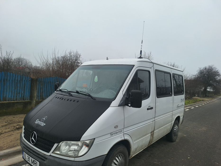 Vînd sprinter 2,2  , 130 cp an 2003 autoturism 8+1