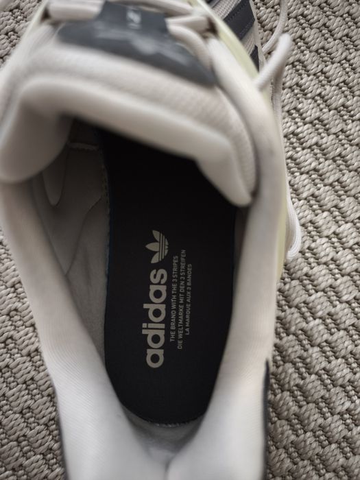 Încălțăminte Adidas