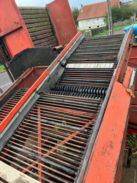 Masina,combina,recoltat,scos cartofi Grimme HL750 cu hidromotor perie