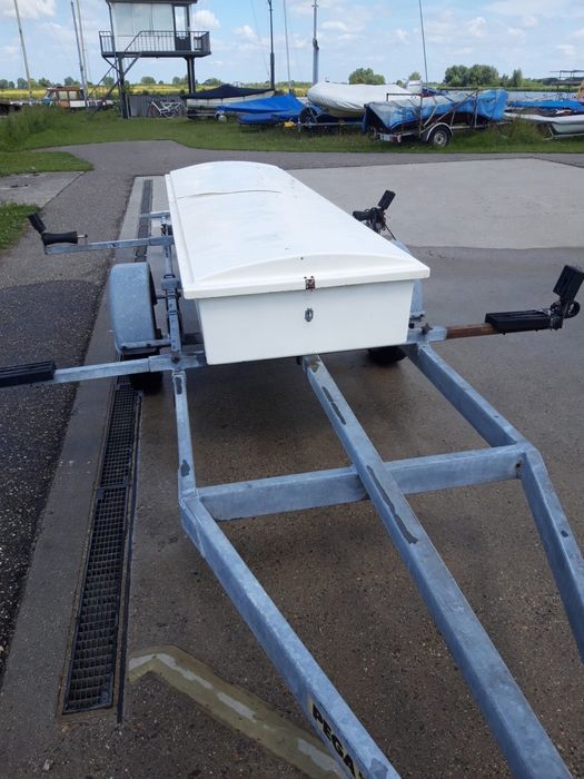 Vand catamaran + peridoc