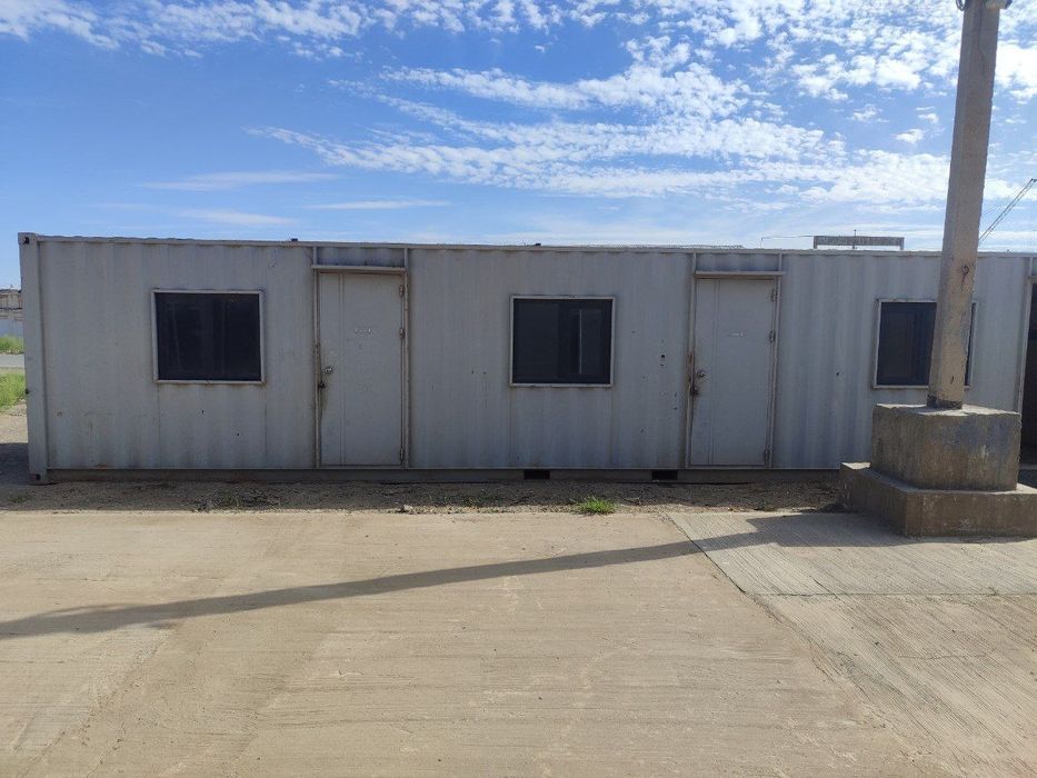 Konteyner sotiladi Ofis va Yashashga mo'ljallangan