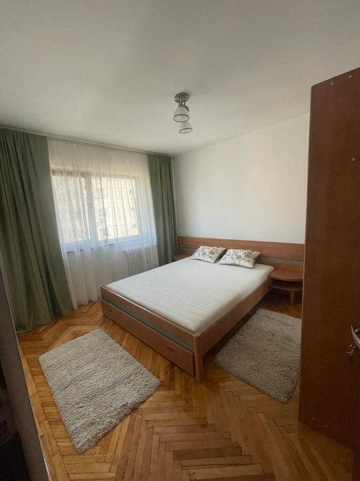 Apartament de inchiriat