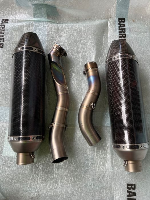 Suzuki k7-L6 1000 Akrapovic