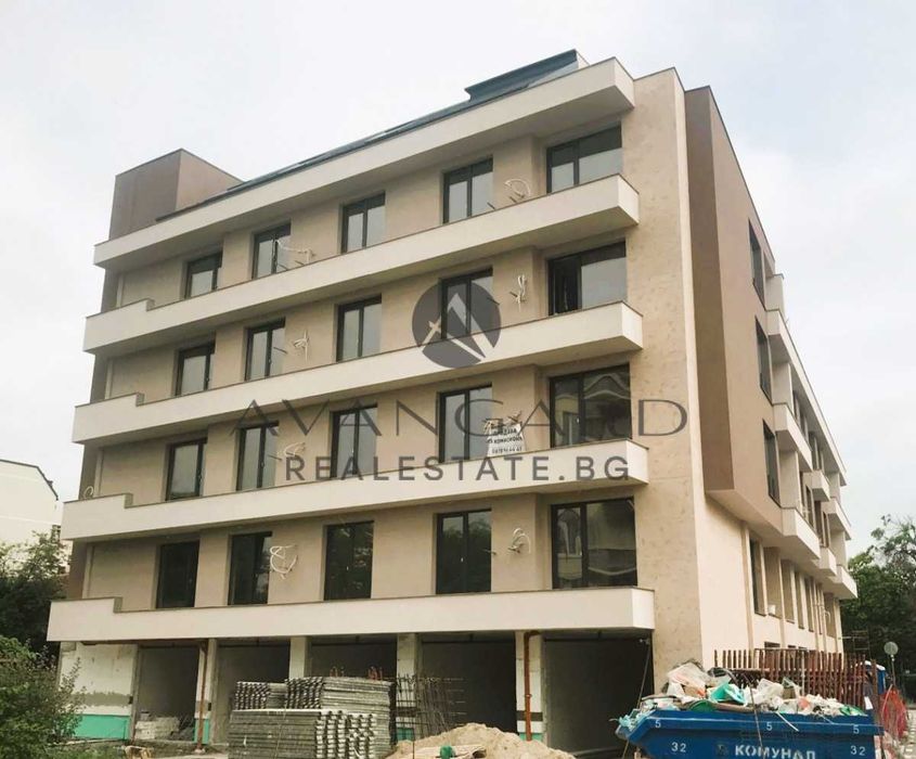 Продава се Четиристаен апартамент в Пловдив, Център - 164 кв.м за 1497 €/кв.м - Снимка #2