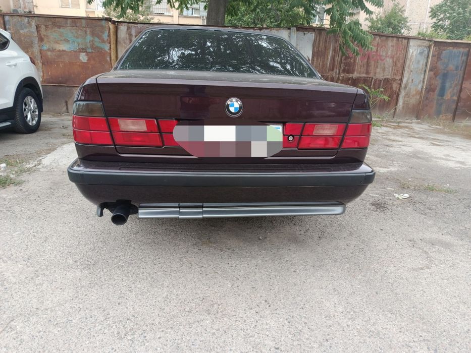 Продаю BMW 520i в кузове е34