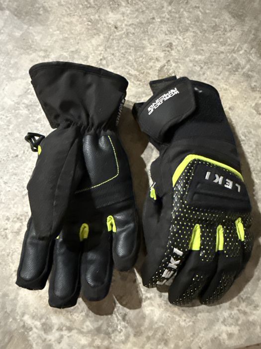 Casca si manusi de ski pentru copii