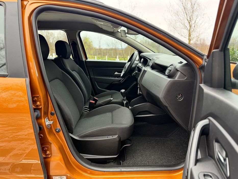Dacia Duster |1.6Benzina|Prestige|4x4|Navigatie|Camera|Carlig|