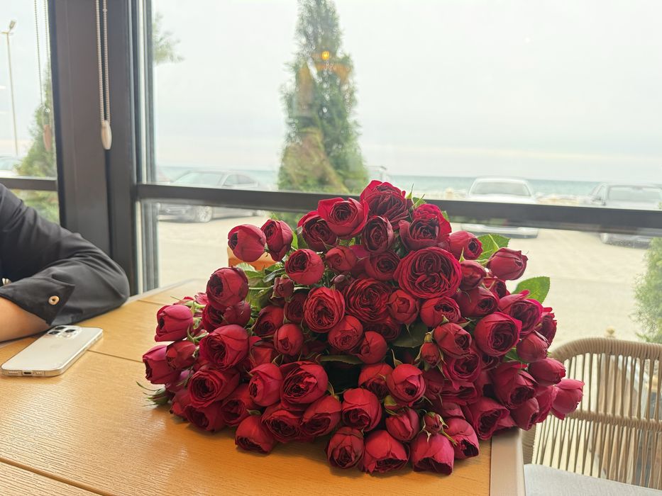 Кустовые розы 15 штук