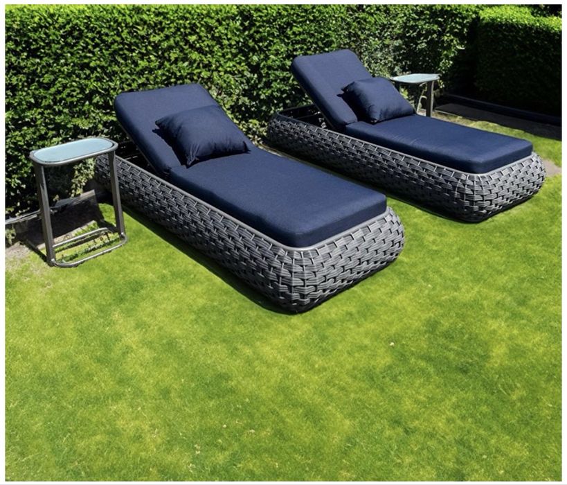 Set sezlong 4 piese (2 sezlonguri + 2 masute)