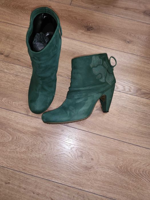 Дамски боти естествен набук Fornarina 39 номер