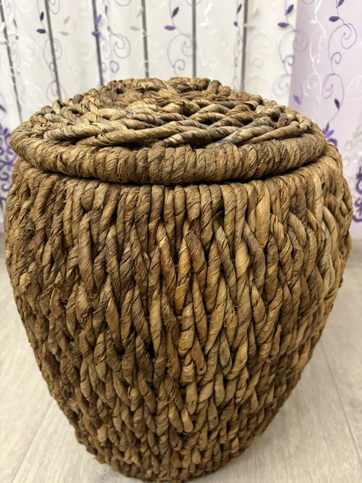 Плетеная корзина большая