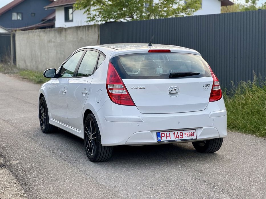 Hyundai i30 Fifa Edition 1.4 MPI / Benzina / 2012 / Euro 5 / Garantie / Posibil rate