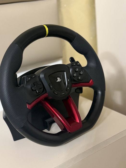 Продавам Hori Racing Wheel Apex (PS4 / PS5 / PC) + педали