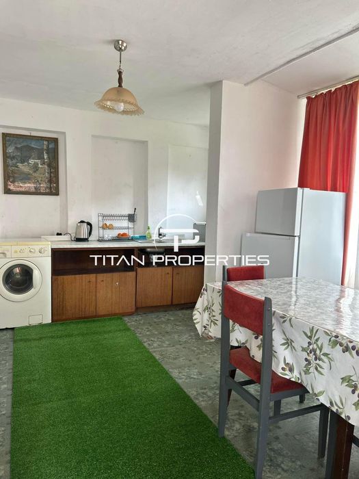 Двуетажна Къща, под наем, кв. Банево