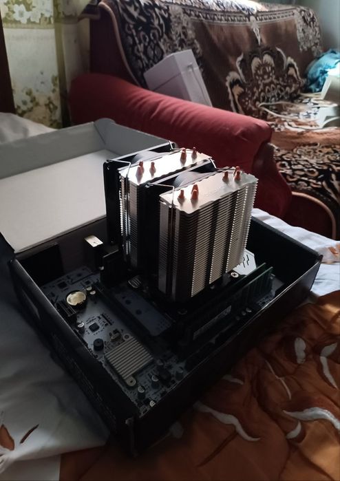 Комплект:Xeon E5‑2696 V3 18‑core + 64ГБ DDR4 2133(4) + X99-D4 + Кулер