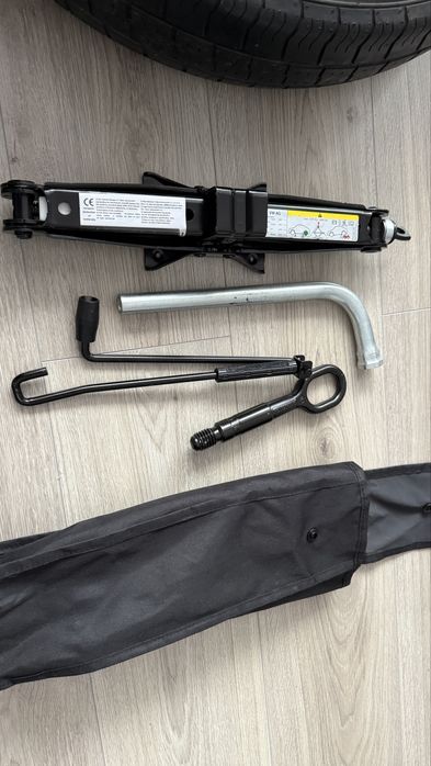 Roata rezerva slim Vw Tiguan 145/85R18 cu cric 5QF601027C