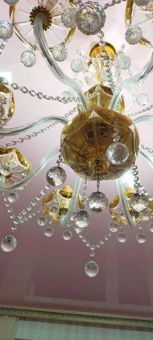Срочно срочно хрустальная люстра. Чехия